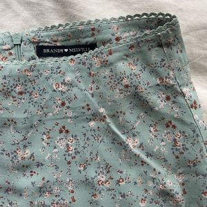 Midi Skirt w Side Slit